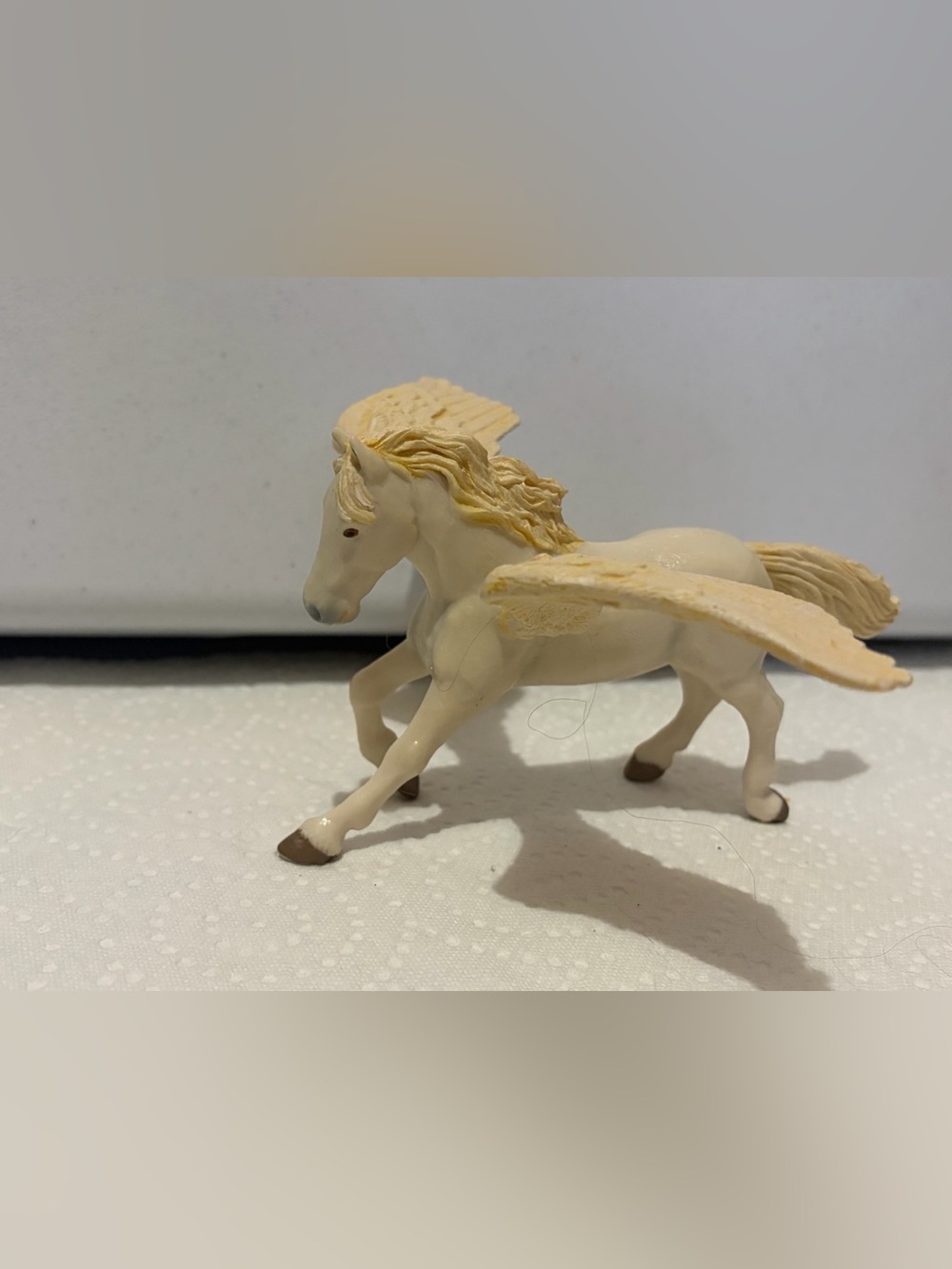 Papo / Schleich style pegaus figure / toy